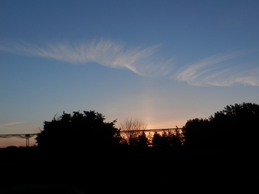 auringonnousu ja pilvet 22.4.2015